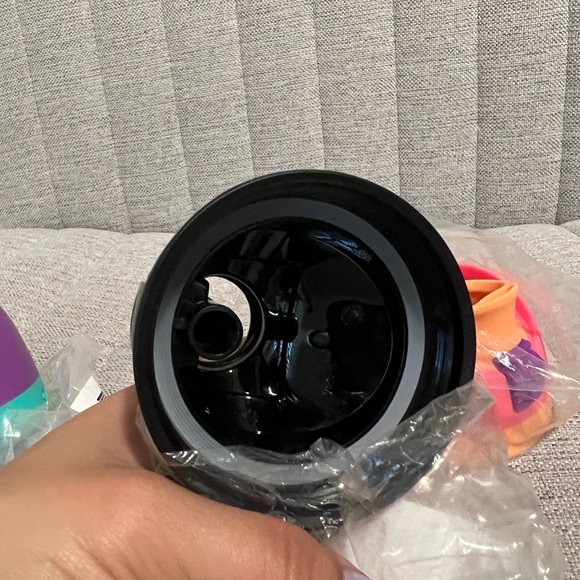 NWT lot of 3 Owala Spare Lids - Hyper Flamingo , Very Very Dark , Hint of Grape - Picture 3 of 8